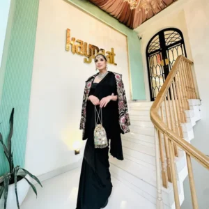 black saree